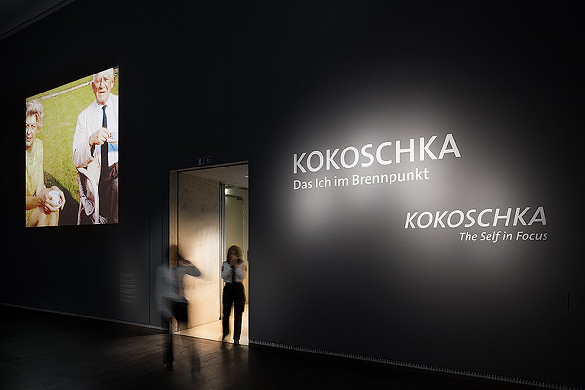 Staging painting and photography