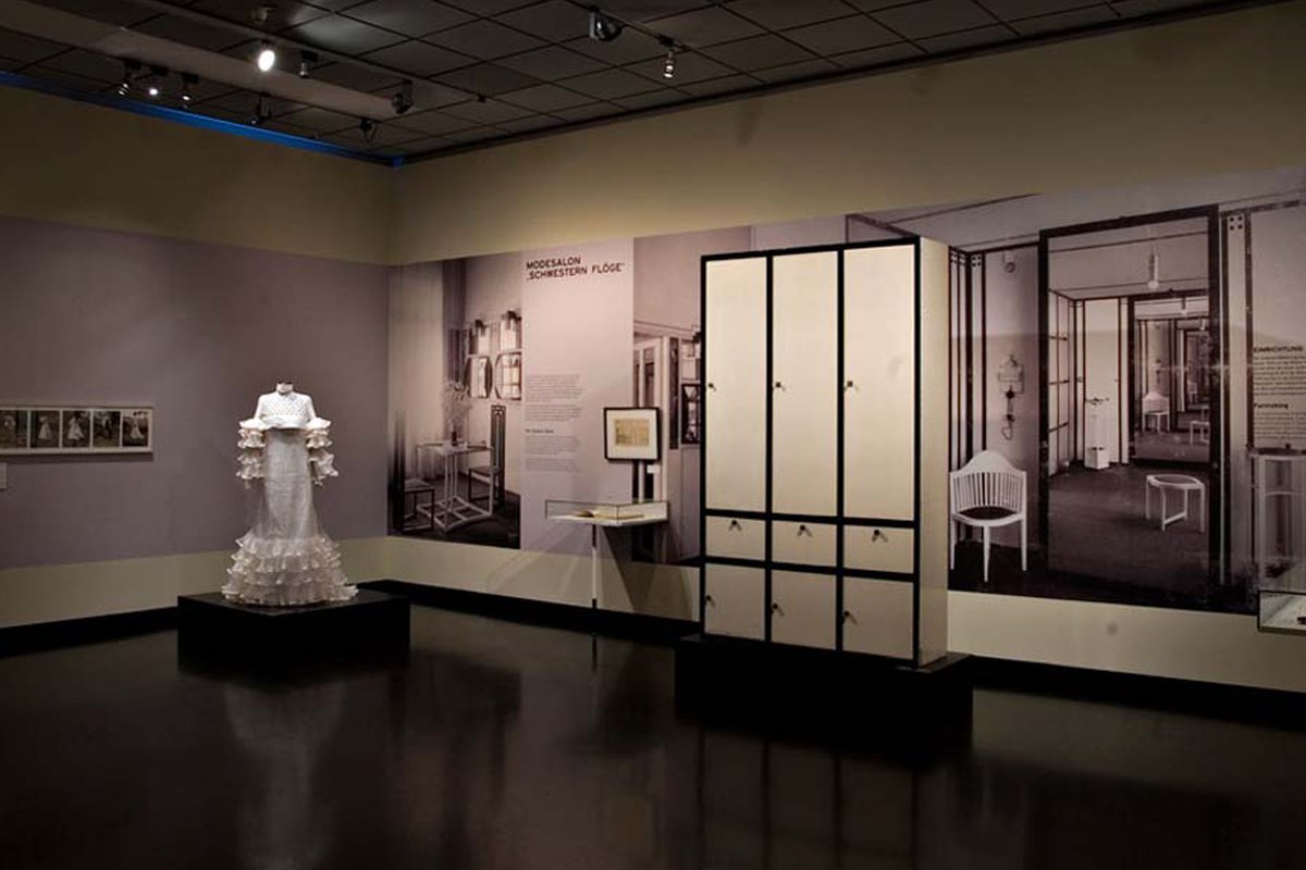 Exhibiton "Glanzstuecke"