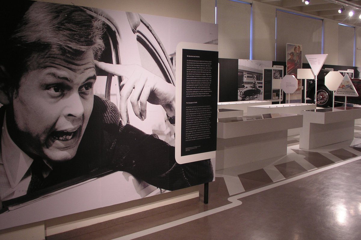 Exhibiton Spurwechsel, Engineering museum Vienna