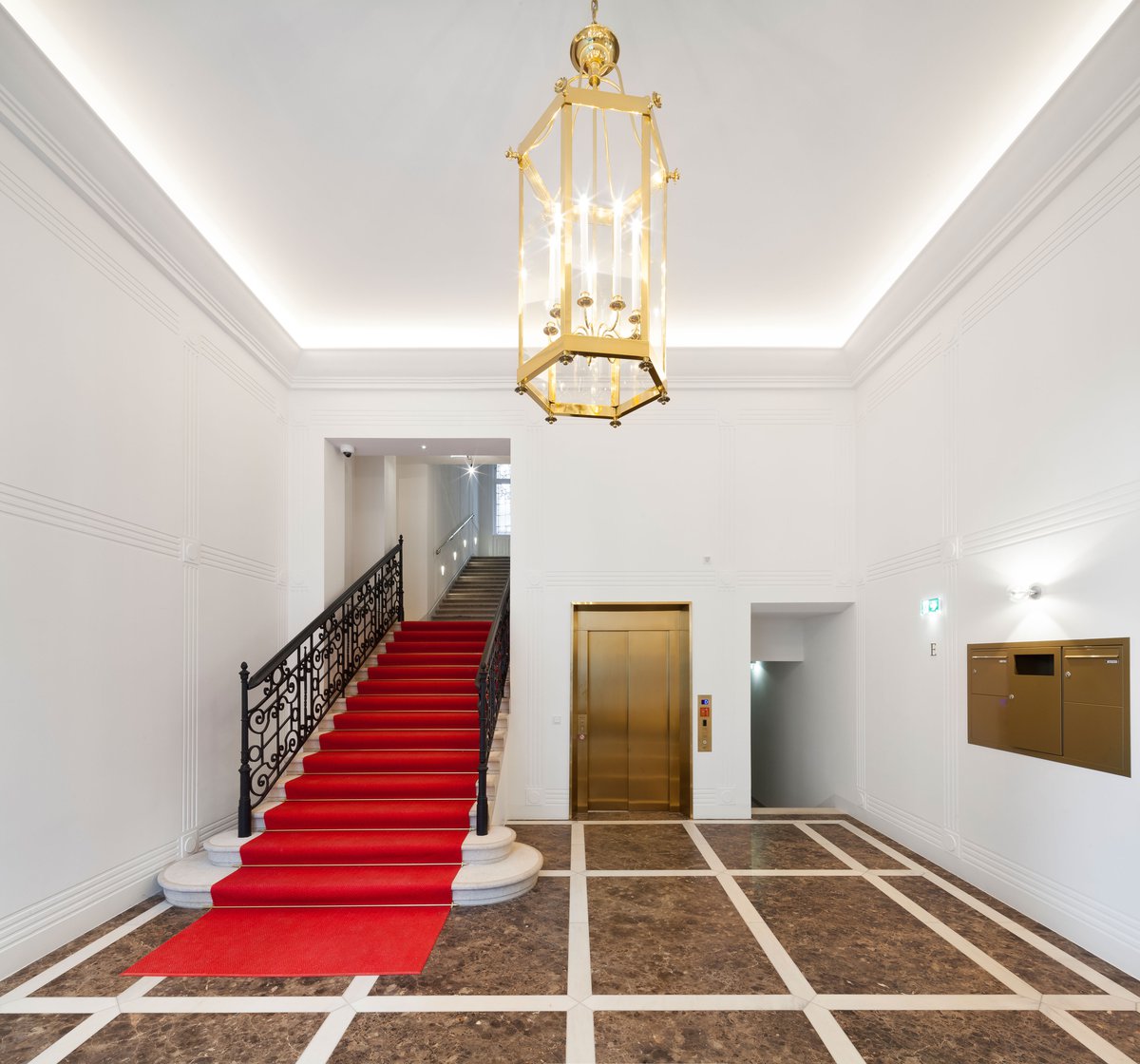 Roof expansion Gußhausstraße