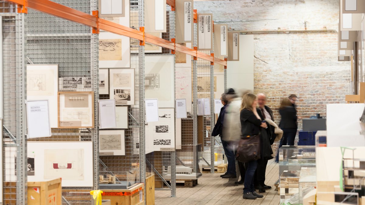 Az W Gold. The Collection