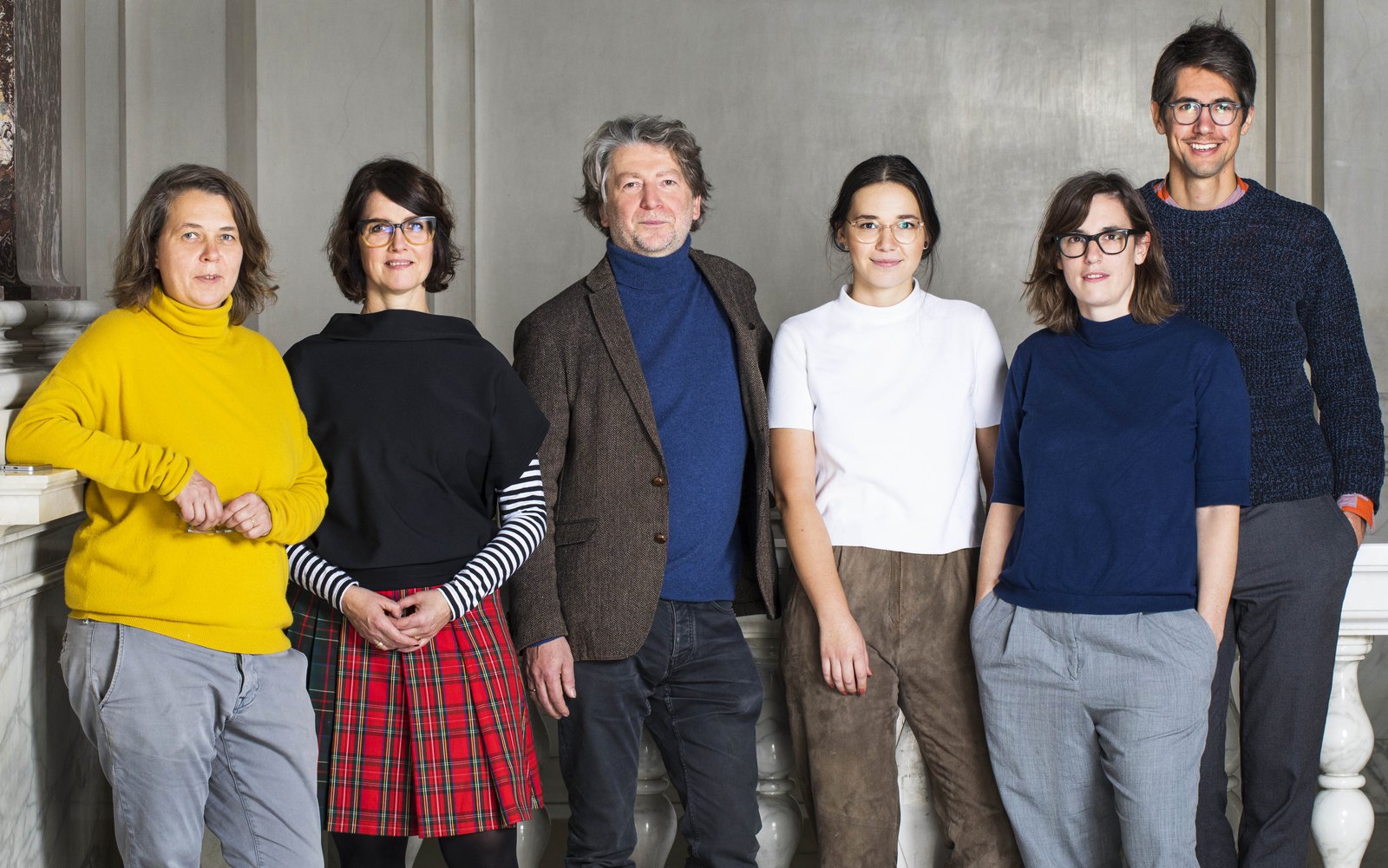Group picture in the magnificent staircase: Anke Stern, Johann Moser and Magdalena Geppl (centre) from BWM Architekten with Sanja Utech (all left), Irina Koerdt and Emanuel Gollob (both right)