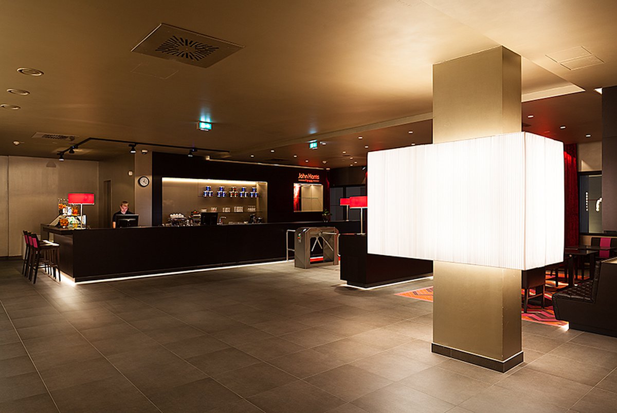 John Harris Fitness, Sofiensäle 1030