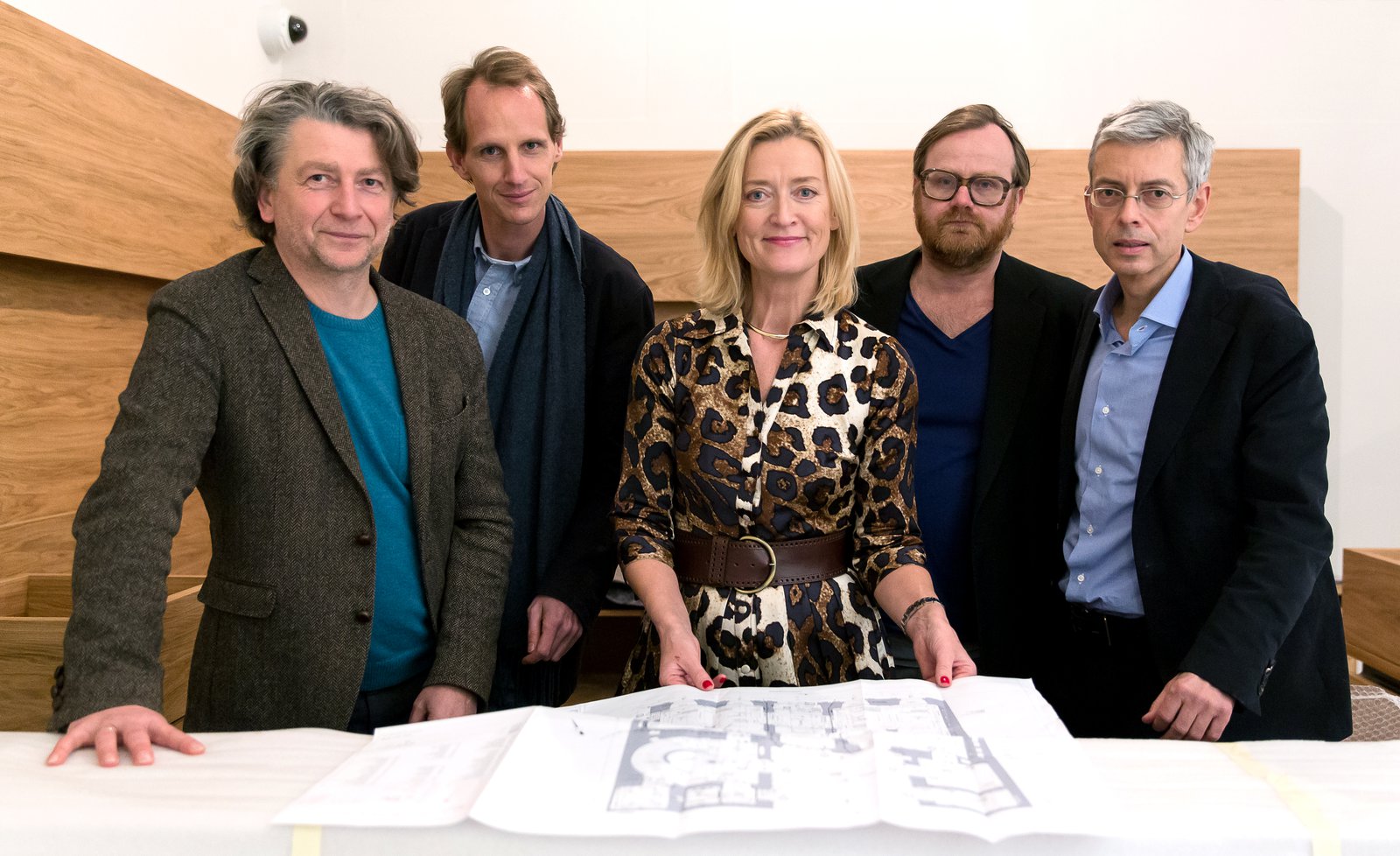 Das Team rund um Johanna Rachinger (Generaldirektorin Österr. Nationalbibliothek) mit Johann Moser (BWM), Gerhard Abel (Planet Architects), Gerhard Bauer (Perndl+CO), Bernhard Fetz (Direktor des Literaturmuseums) (v.l.n.r.)