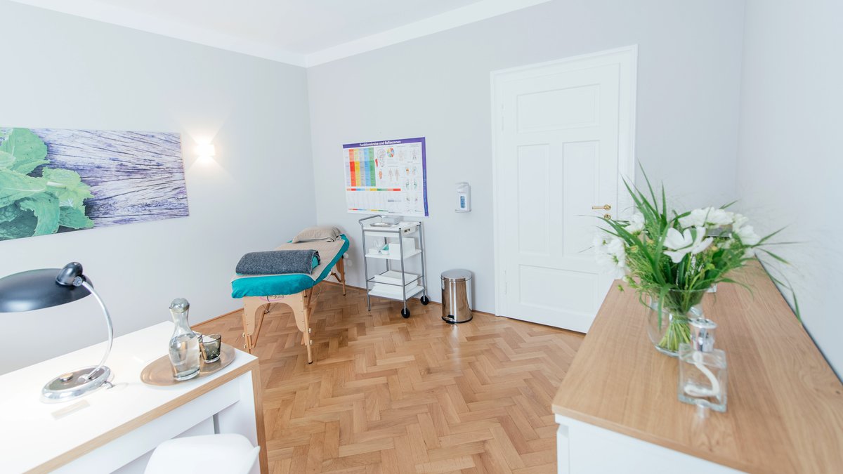 Isabelle Viel naturopathy office