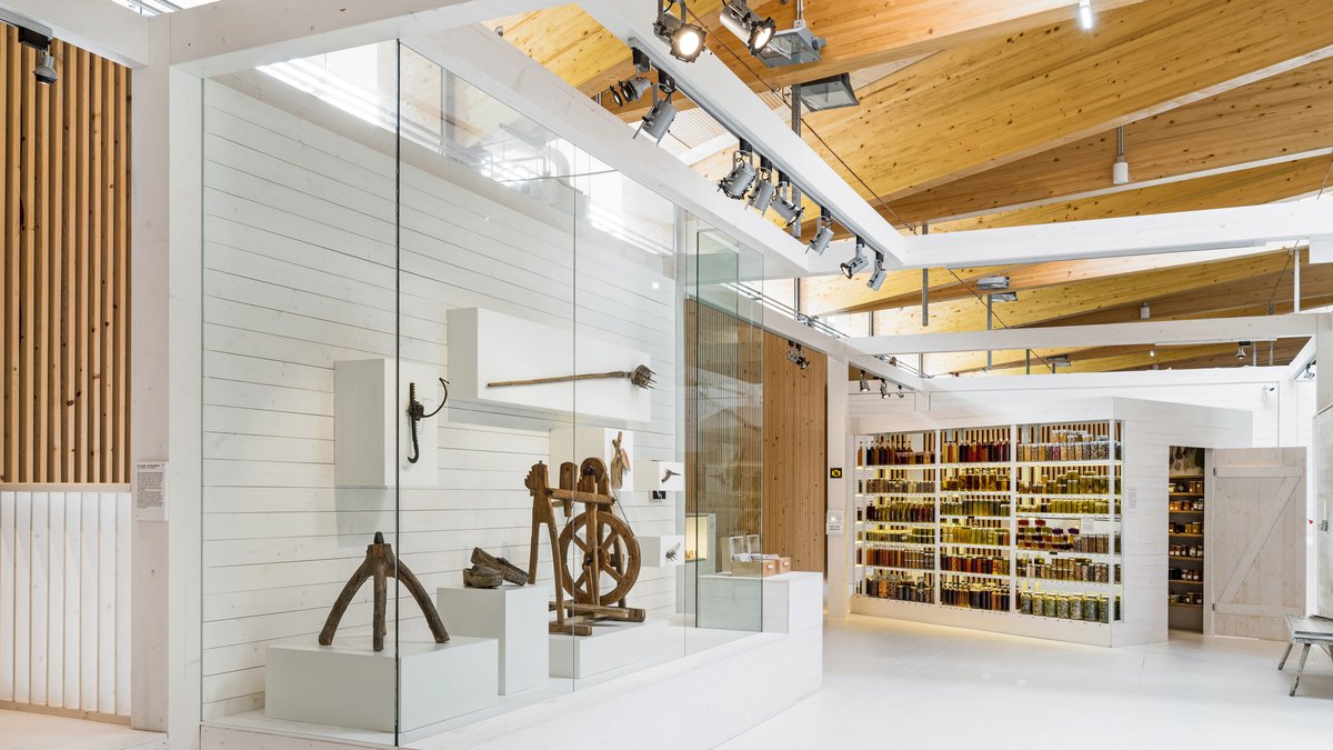 2015 Lower Austria State Exhibition “ÖTSCHER:REICH – The Alps and Us”