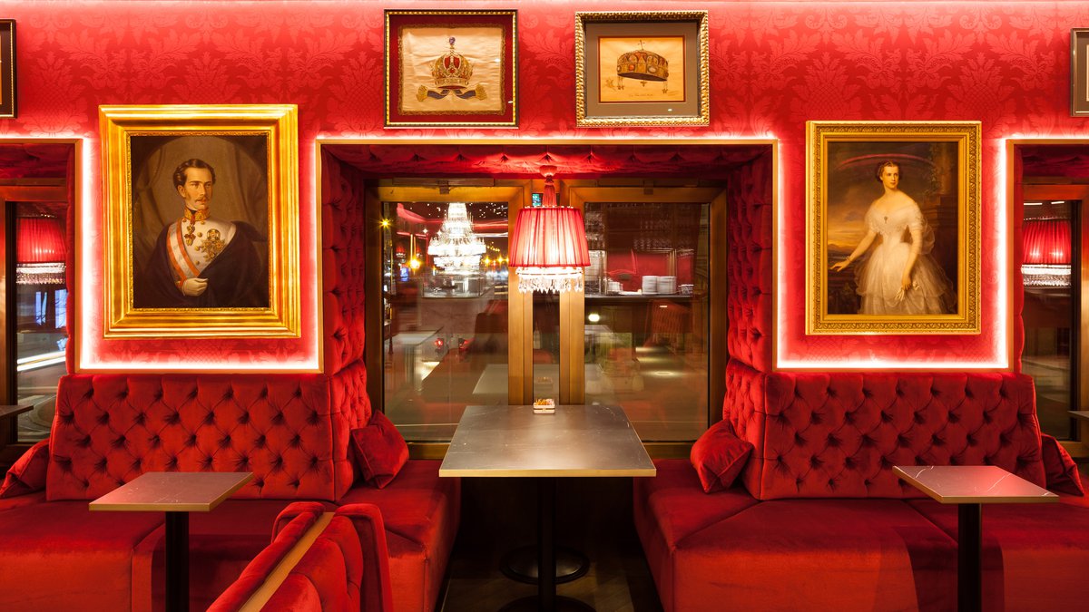 Café Bel Étage, Hotel Sacher